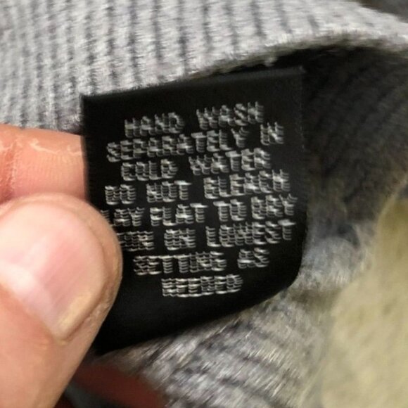 Cyrus Womens Sweater Medium Textured Long Sleeve Gray Chevron Knit Cozy Casual - Picture 7 of 10